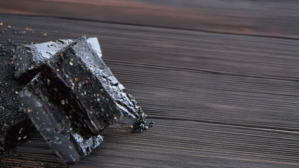 huang dad black sesame candy 01